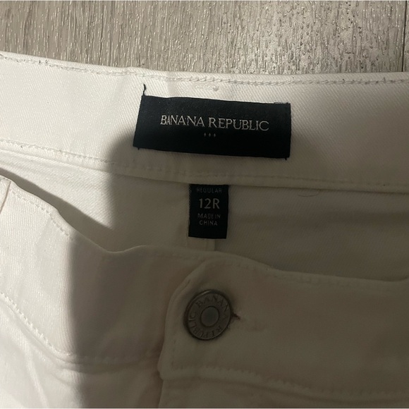 Shorts - Picture 2 of 3